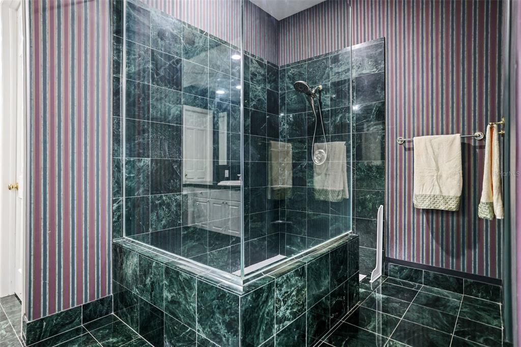 For Sale: $1,500,000 (5 beds, 4 baths, 4703 Square Feet)