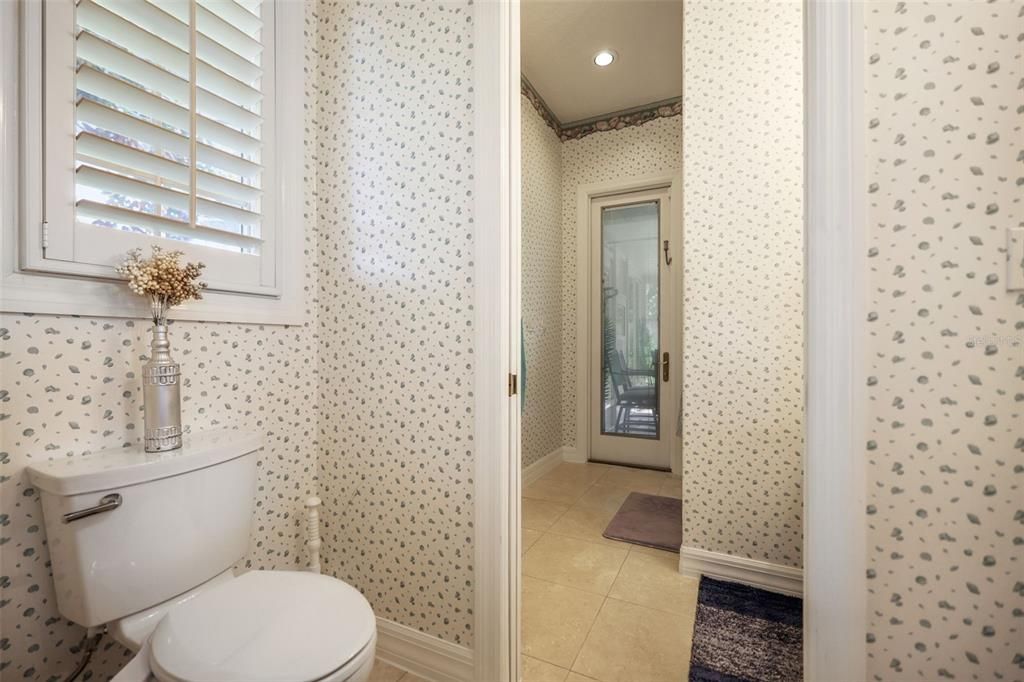 For Sale: $1,500,000 (5 beds, 4 baths, 4703 Square Feet)