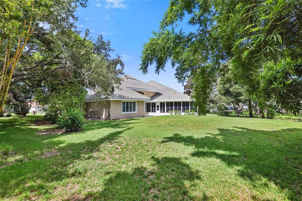 For Sale: $1,500,000 (5 beds, 4 baths, 4703 Square Feet)