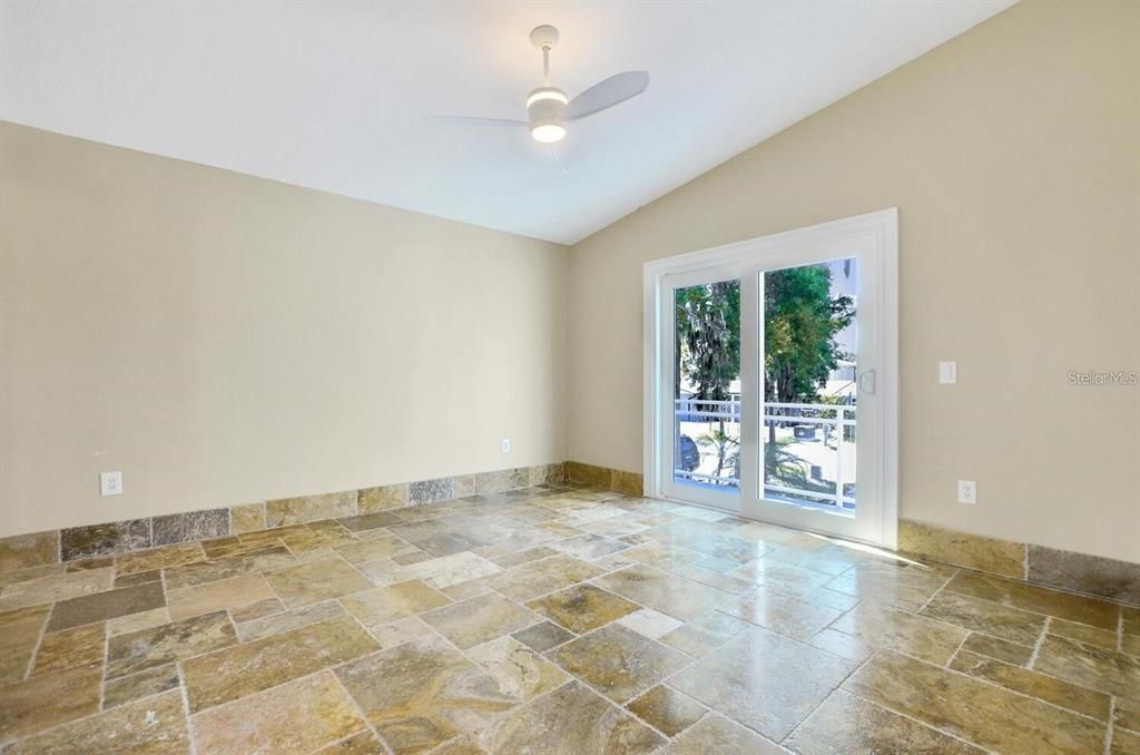 Под контрактом: $1,199,900 (4 спален, 4 ванн, 2629 Квадратных фут)