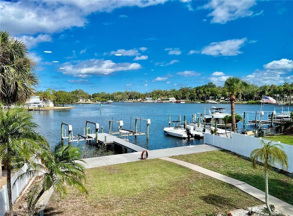 Под контрактом: $1,199,900 (4 спален, 4 ванн, 2629 Квадратных фут)