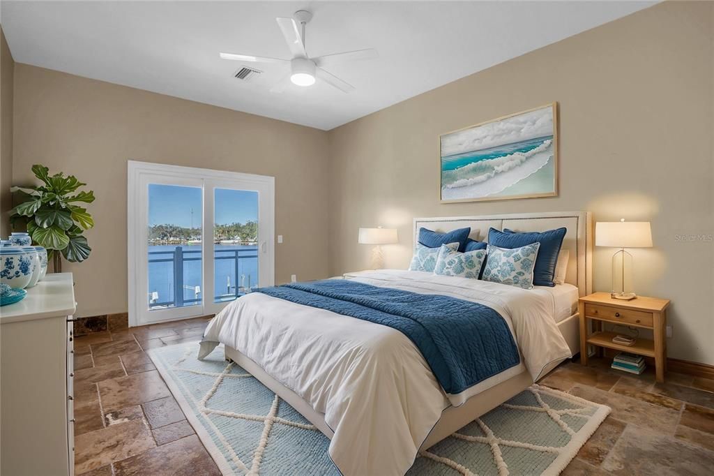 Под контрактом: $1,199,900 (4 спален, 4 ванн, 2629 Квадратных фут)