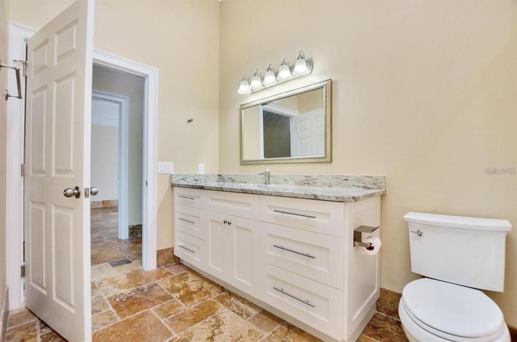 Под контрактом: $1,199,900 (4 спален, 4 ванн, 2629 Квадратных фут)