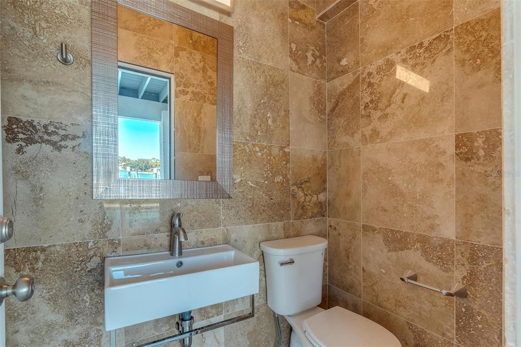 Под контрактом: $1,199,900 (4 спален, 4 ванн, 2629 Квадратных фут)