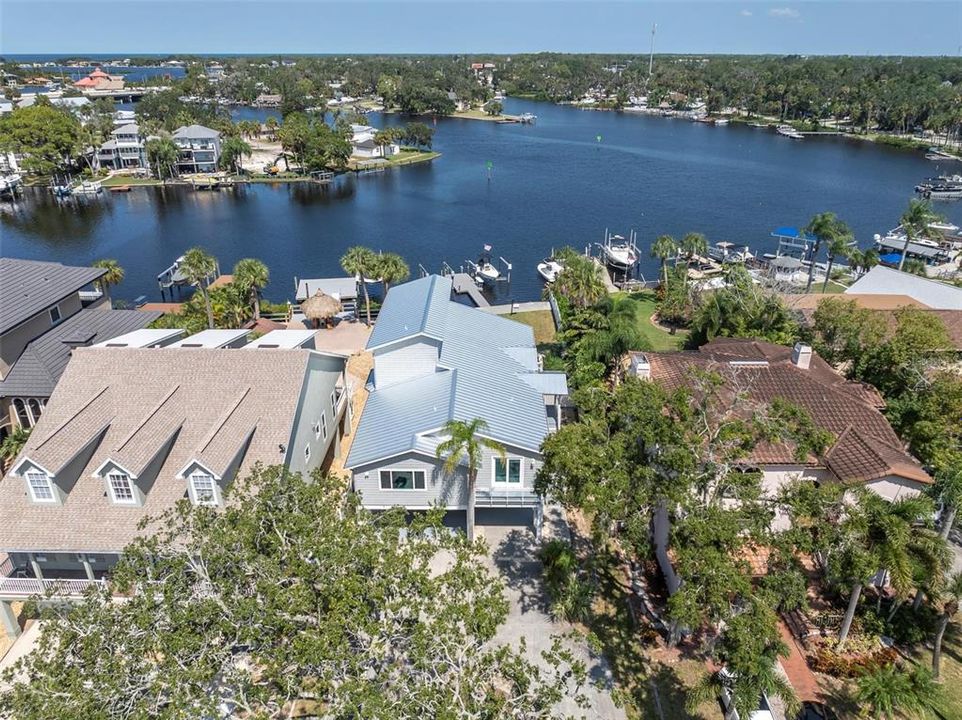 Под контрактом: $1,199,900 (4 спален, 4 ванн, 2629 Квадратных фут)