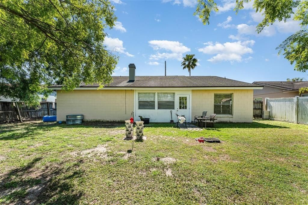 На продажу: $349,000 (3 спален, 2 ванн, 1684 Квадратных фут)