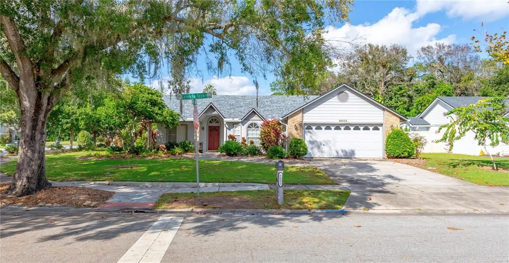 Recently Sold: $379,000 (3 beds, 2 baths, 1590 Square Feet)