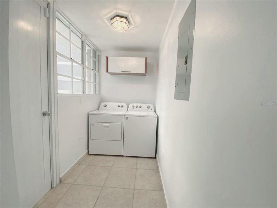 En Renta: $6,100 (4 camas, 4 baños, 3500 Pies cuadrados)