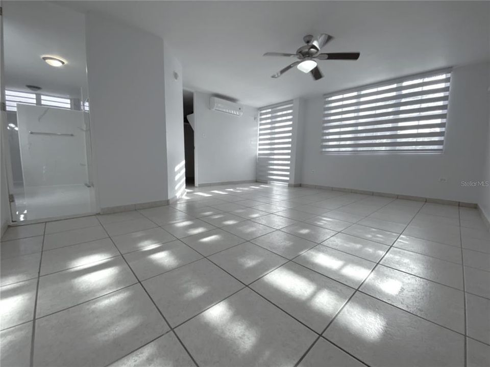 En Renta: $6,100 (4 camas, 4 baños, 3500 Pies cuadrados)