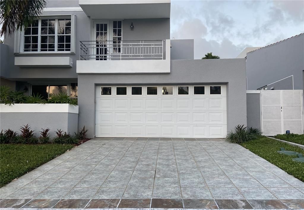 En Renta: $6,100 (4 camas, 4 baños, 3500 Pies cuadrados)