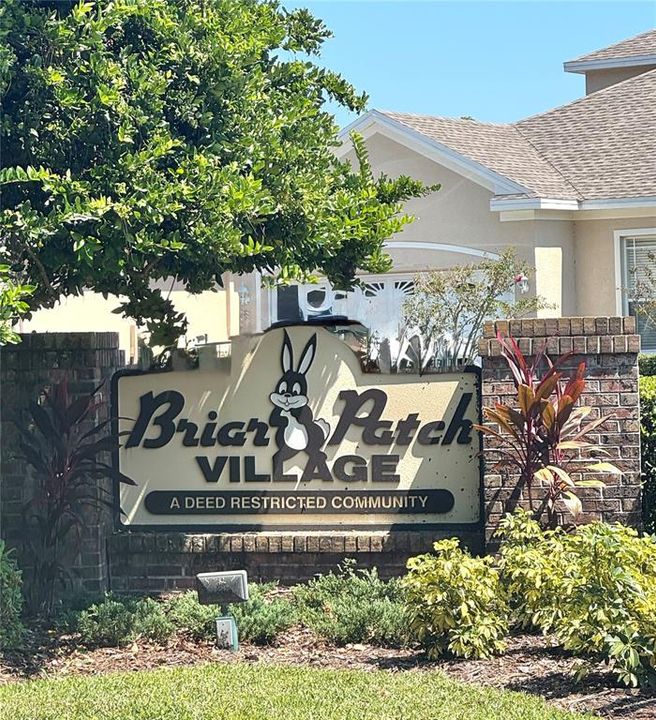 Active With Contract: $299,900 (2 beds, 2 baths, 1404 Square Feet)