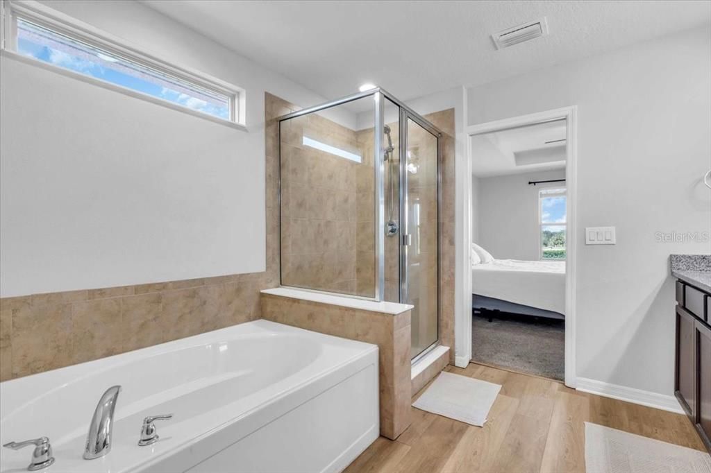 For Sale: $428,000 (3 beds, 2 baths, 2518 Square Feet)