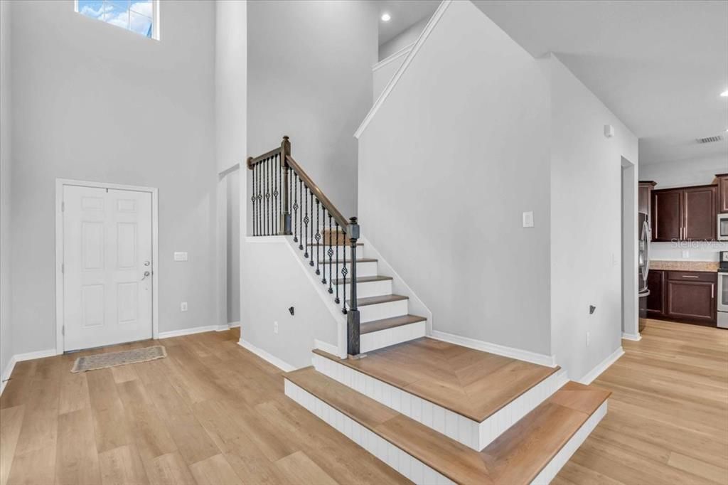 For Sale: $428,000 (3 beds, 2 baths, 2518 Square Feet)