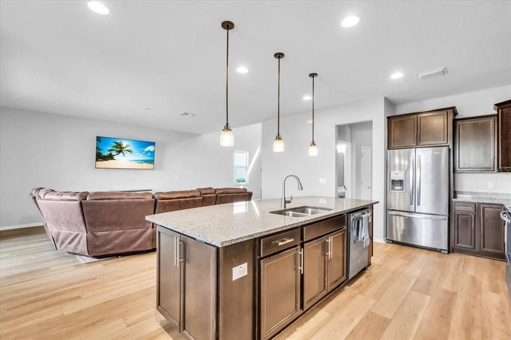 For Sale: $428,000 (3 beds, 2 baths, 2518 Square Feet)