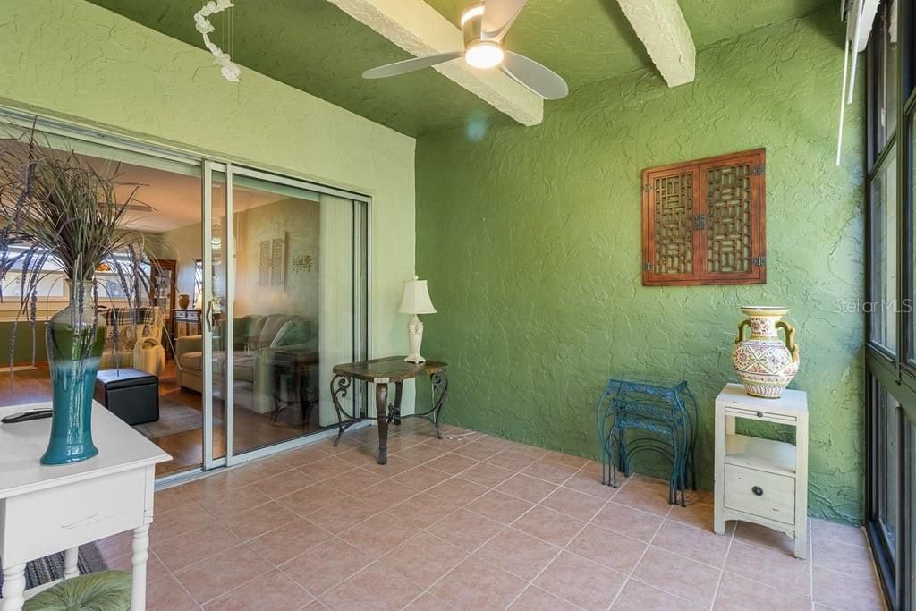 待售: $89,900 (1 贝兹, 1 浴室, 630 平方英尺)