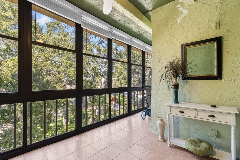 待售: $89,900 (1 贝兹, 1 浴室, 630 平方英尺)