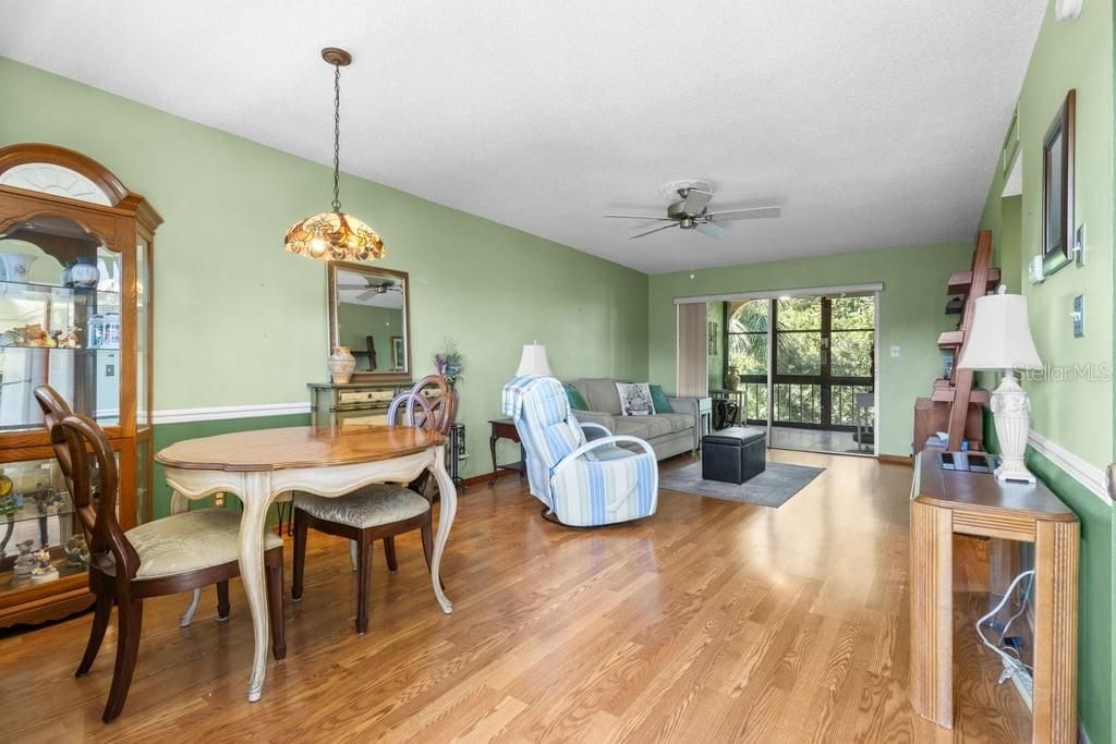 待售: $89,900 (1 贝兹, 1 浴室, 630 平方英尺)