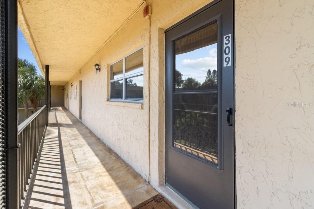 待售: $89,900 (1 贝兹, 1 浴室, 630 平方英尺)