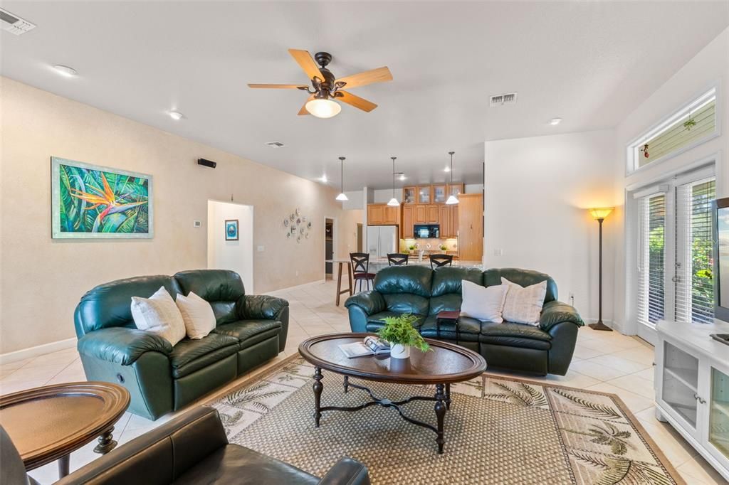 На продажу: $1,550,000 (4 спален, 3 ванн, 3128 Квадратных фут)