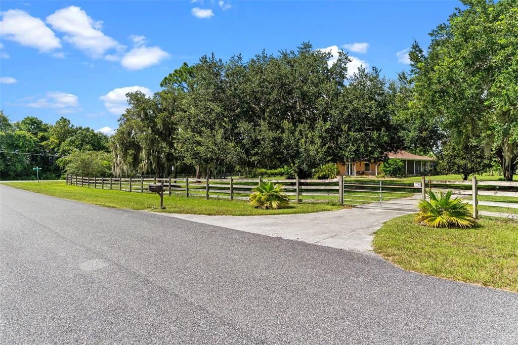 На продажу: $1,550,000 (4 спален, 3 ванн, 3128 Квадратных фут)