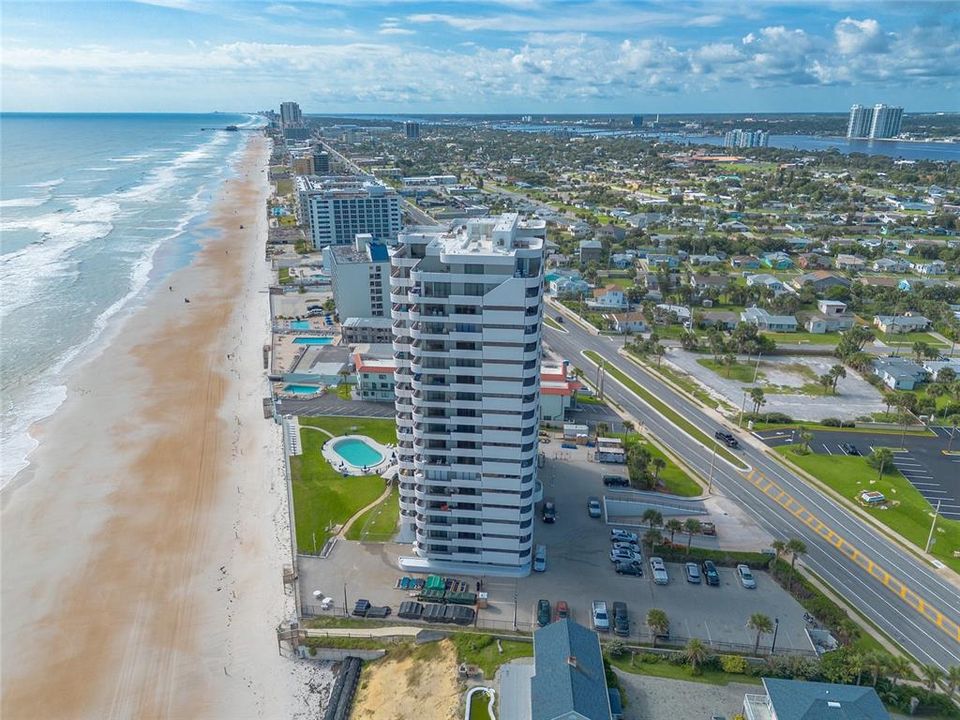 待售: $625,000 (3 贝兹, 2 浴室, 1735 平方英尺)