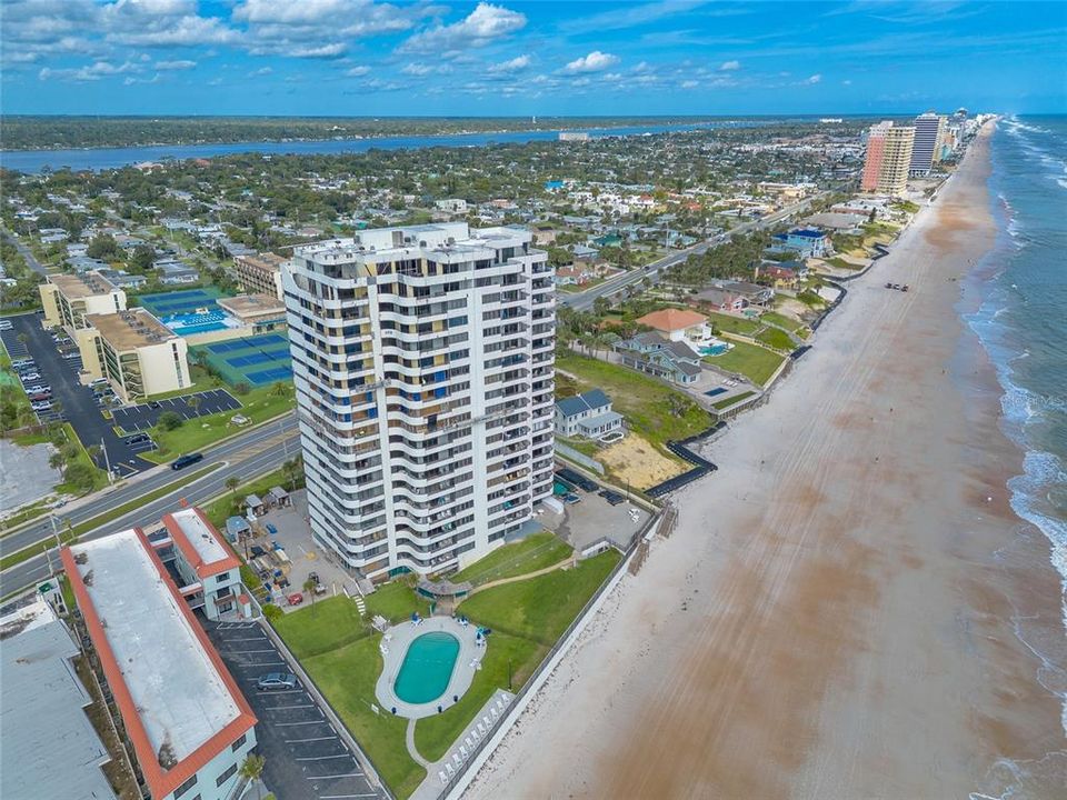 待售: $625,000 (3 贝兹, 2 浴室, 1735 平方英尺)