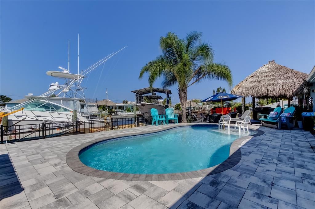 Под контрактом: $529,000 (2 спален, 2 ванн, 1597 Квадратных фут)