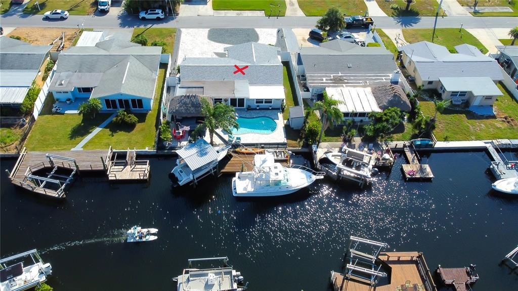 Под контрактом: $529,000 (2 спален, 2 ванн, 1597 Квадратных фут)