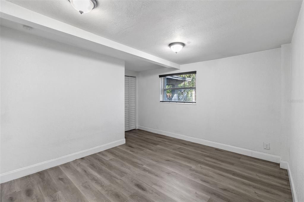 待售: $276,000 (3 贝兹, 2 浴室, 1199 平方英尺)