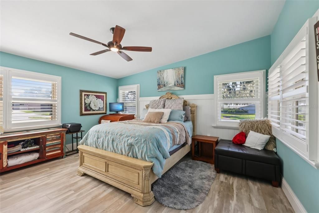 待售: $898,000 (3 贝兹, 2 浴室, 3285 平方英尺)