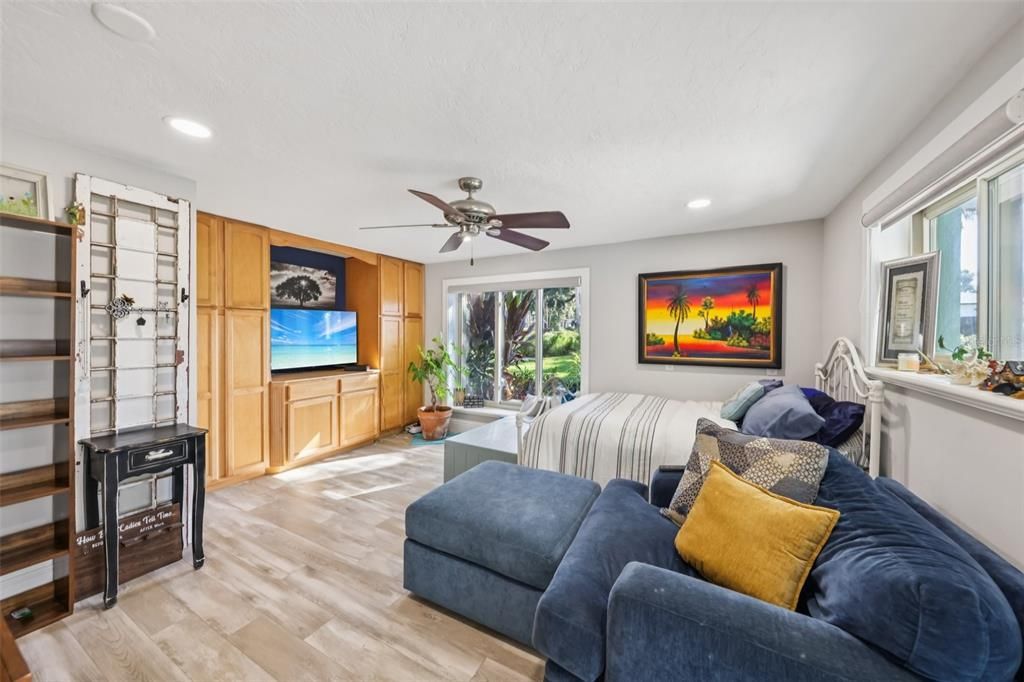 待售: $898,000 (3 贝兹, 2 浴室, 3285 平方英尺)