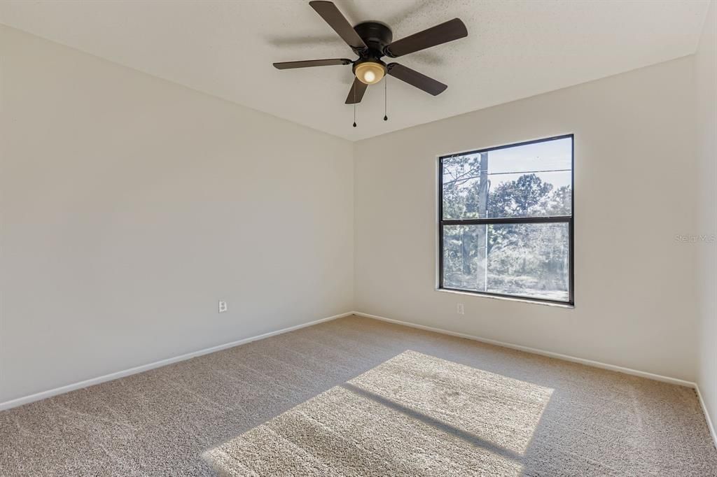 На продажу: $595,000 (4 спален, 2 ванн, 2282 Квадратных фут)