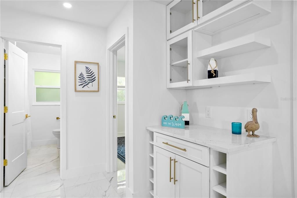 待售: $1,390,000 (4 贝兹, 2 浴室, 1703 平方英尺)