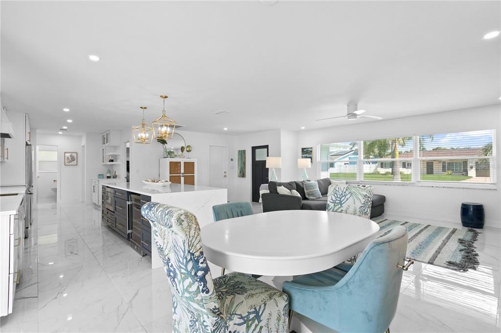 待售: $1,390,000 (4 贝兹, 2 浴室, 1703 平方英尺)