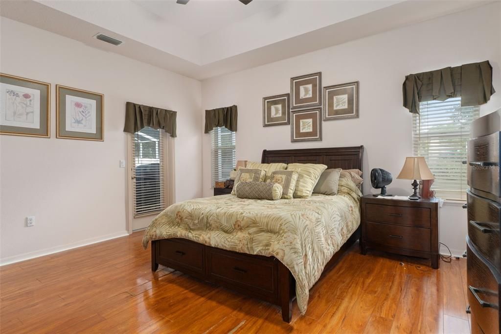 待售: $559,000 (3 贝兹, 2 浴室, 2320 平方英尺)