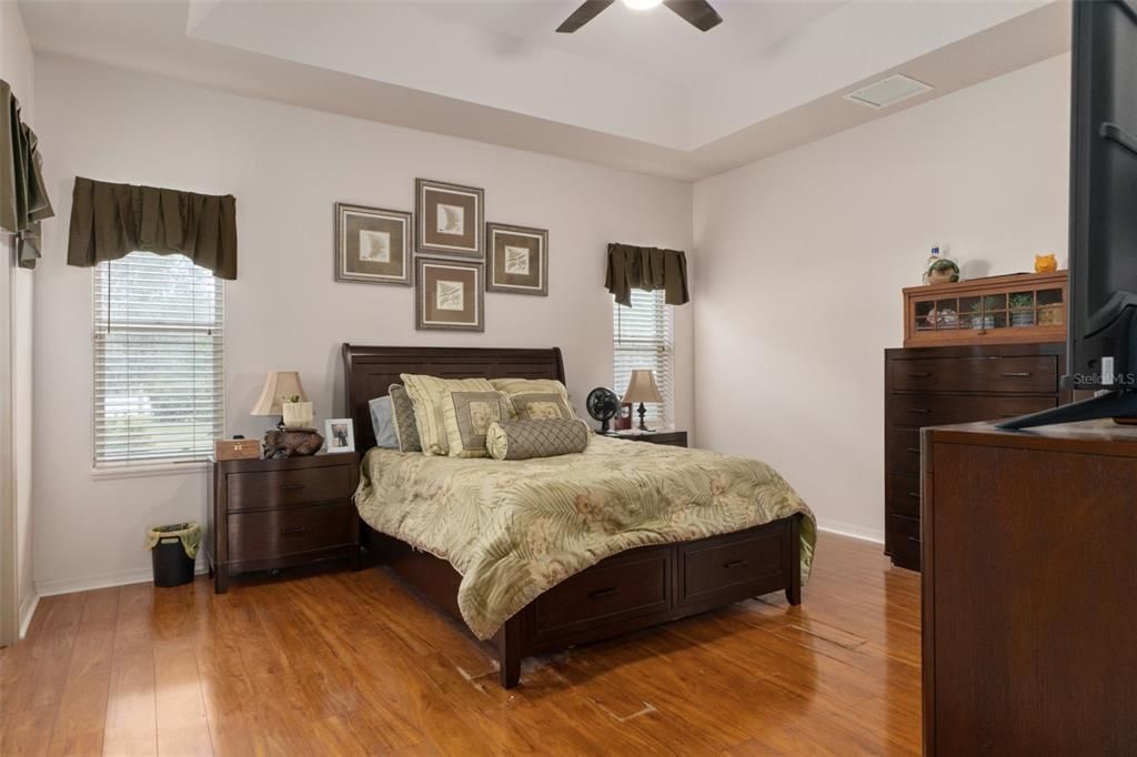 待售: $559,000 (3 贝兹, 2 浴室, 2320 平方英尺)