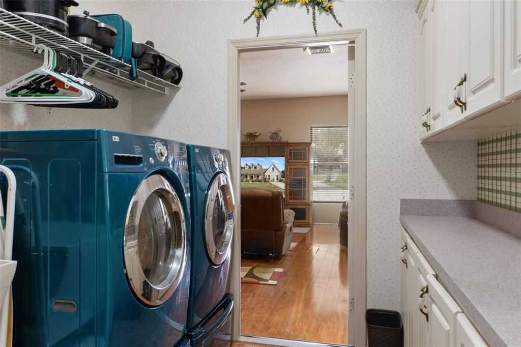 待售: $559,000 (3 贝兹, 2 浴室, 2320 平方英尺)