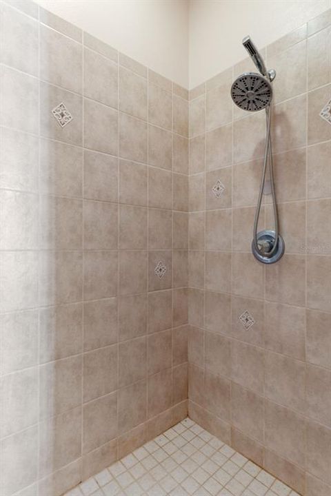 待售: $559,000 (3 贝兹, 2 浴室, 2320 平方英尺)