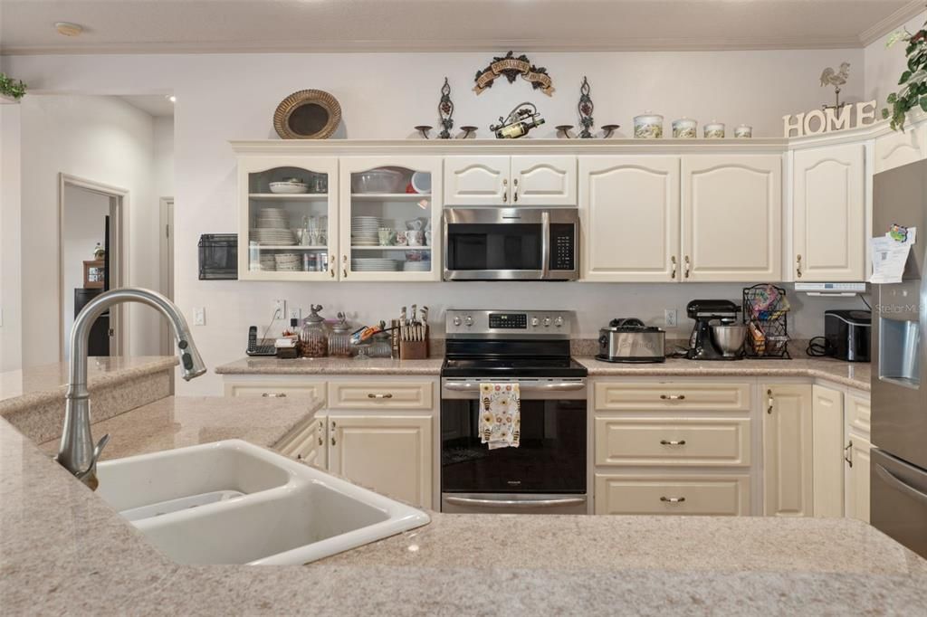 待售: $559,000 (3 贝兹, 2 浴室, 2320 平方英尺)