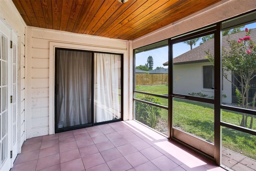 For Sale: $272,900 (3 beds, 2 baths, 1311 Square Feet)