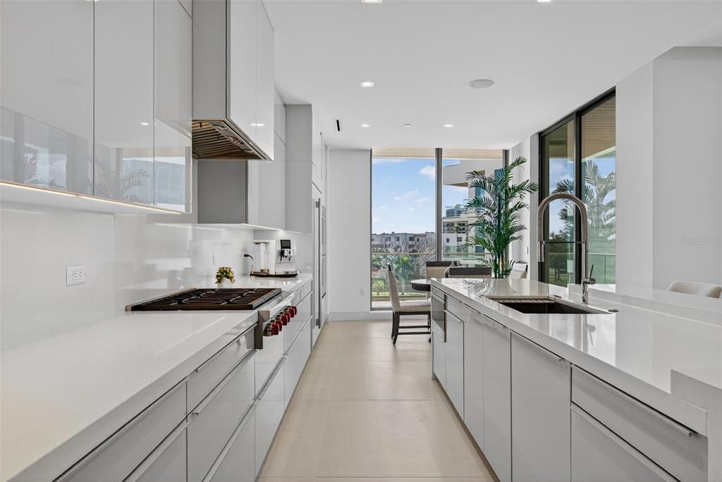 For Sale: $7,100,000 (2 beds, 2 baths, 3130 Square Feet)