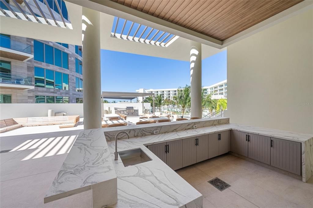 For Sale: $7,100,000 (2 beds, 2 baths, 3130 Square Feet)