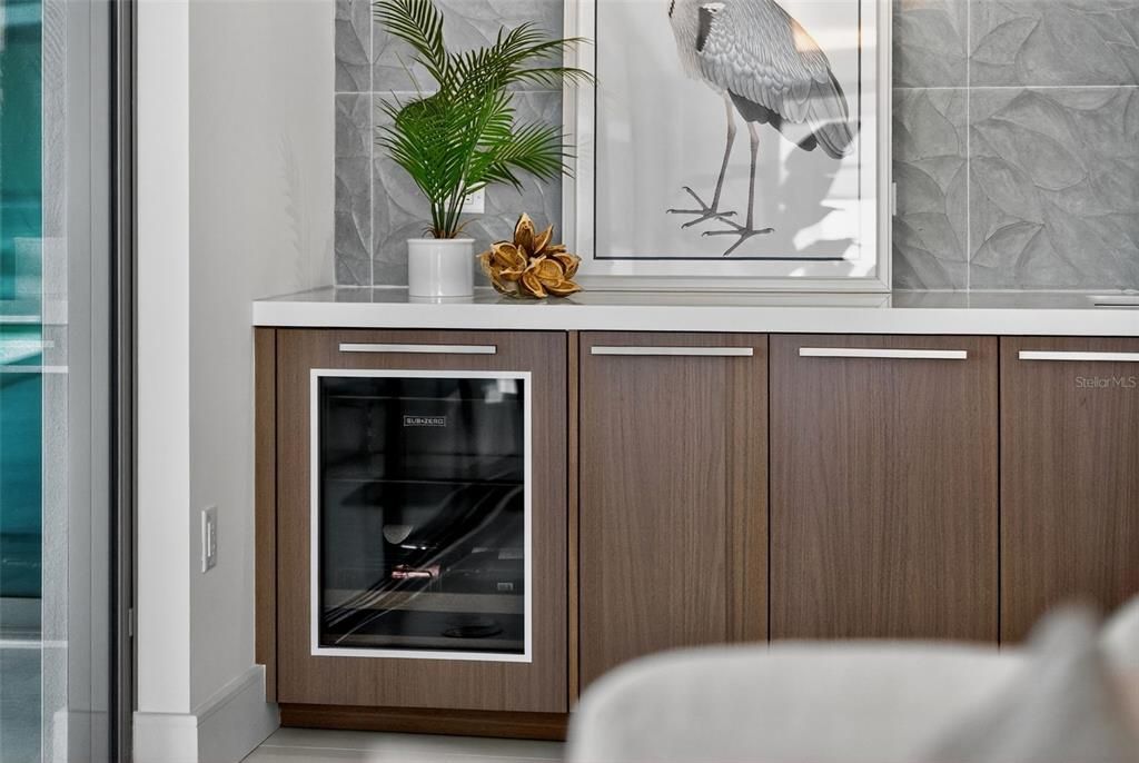 For Sale: $7,100,000 (2 beds, 2 baths, 3130 Square Feet)