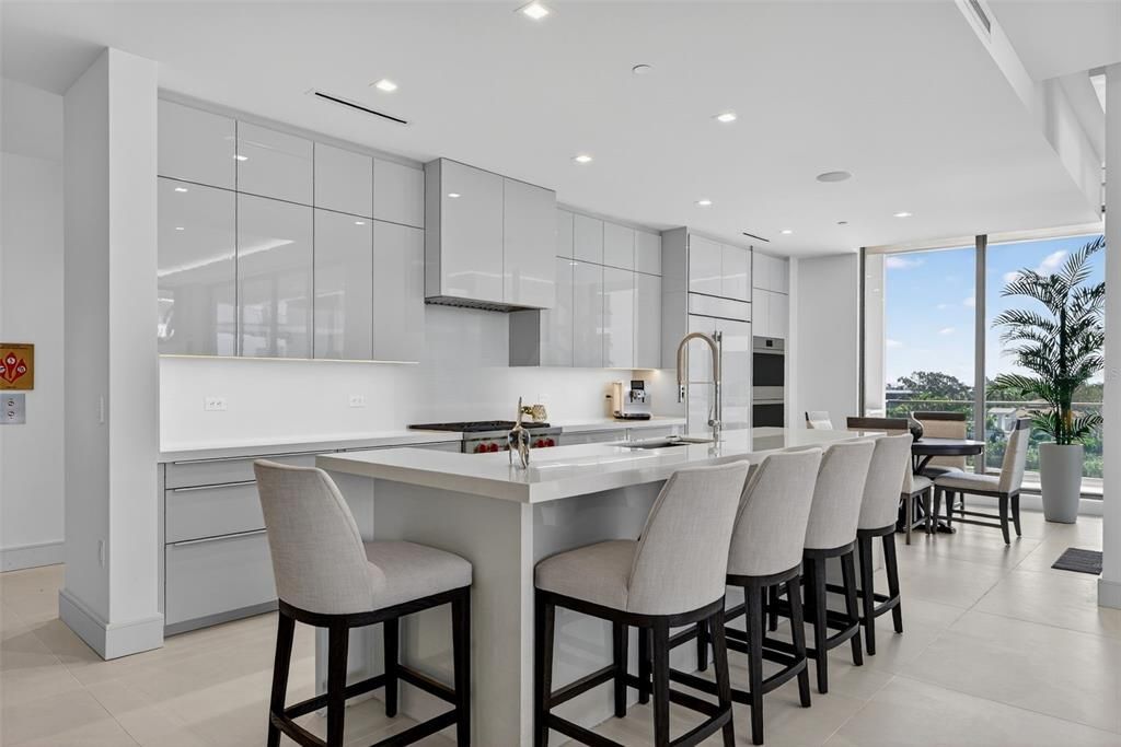 For Sale: $7,100,000 (2 beds, 2 baths, 3130 Square Feet)