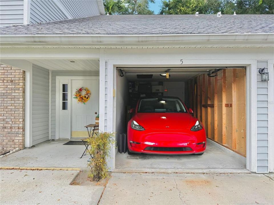 Activo con contrato: $1,950 (2 camas, 2 baños, 1080 Pies cuadrados)