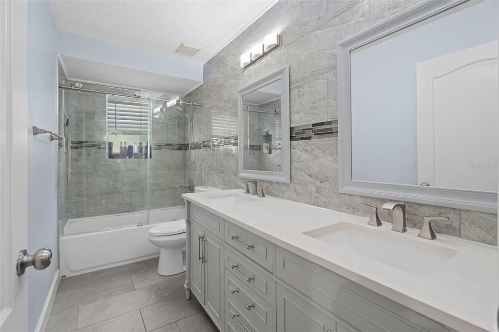 待售: $705,000 (5 贝兹, 3 浴室, 2962 平方英尺)