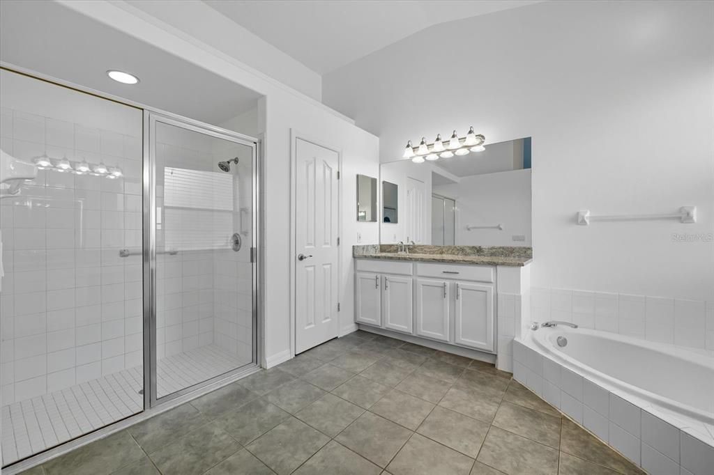 For Sale: $599,000 (4 beds, 4 baths, 3191 Square Feet)