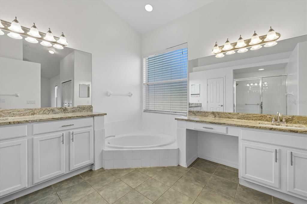 For Sale: $599,000 (4 beds, 4 baths, 3191 Square Feet)