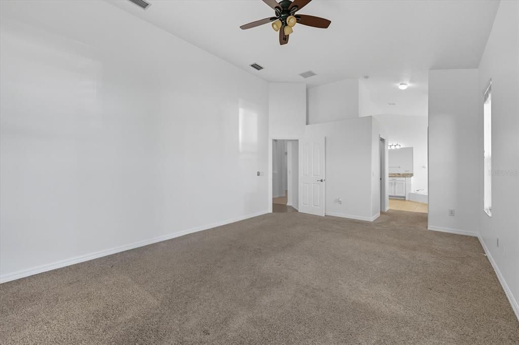 For Sale: $599,000 (4 beds, 4 baths, 3191 Square Feet)