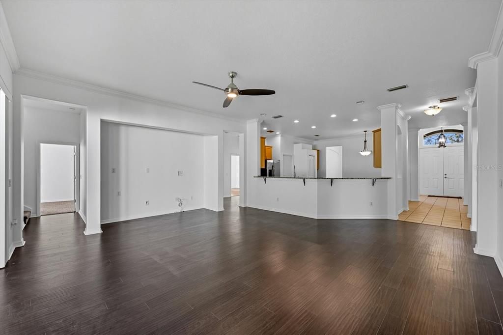 For Sale: $599,000 (4 beds, 4 baths, 3191 Square Feet)